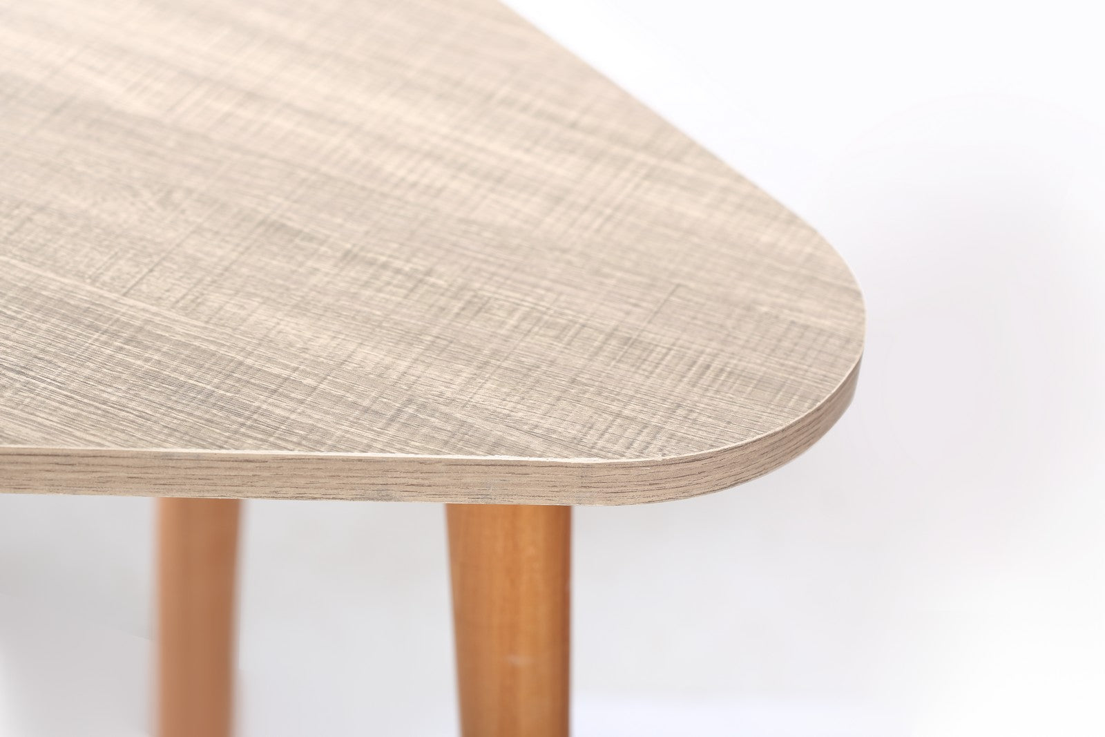 Triangle table ZAN legs Dark Beige